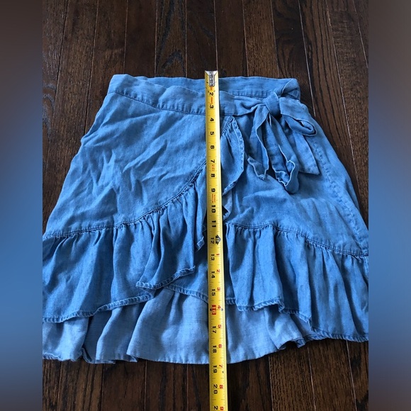 Rails Women’s XS Etienne Linen-Blend Denim Ruffled Wrap Mini Skirt - EUC! - Picture 8 of 12
